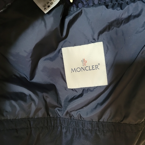 Moncler Obsidienne lace eyelet jacket NWT size 0/xs - Picture 7 of 12